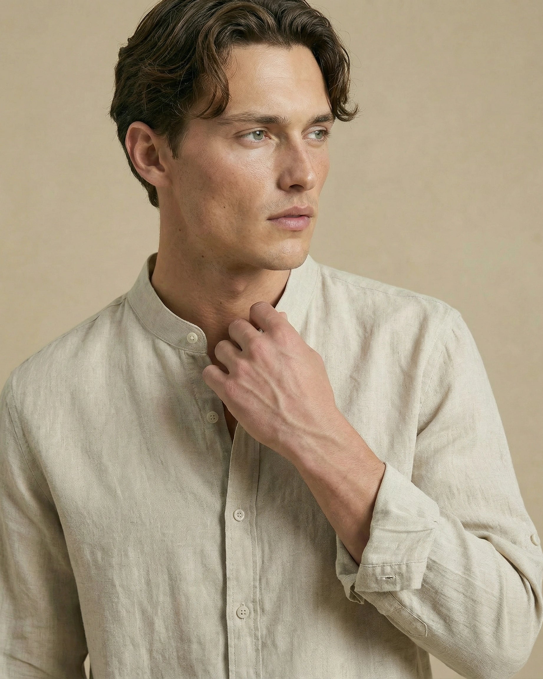 Chemise en lin homme col mao beige ete