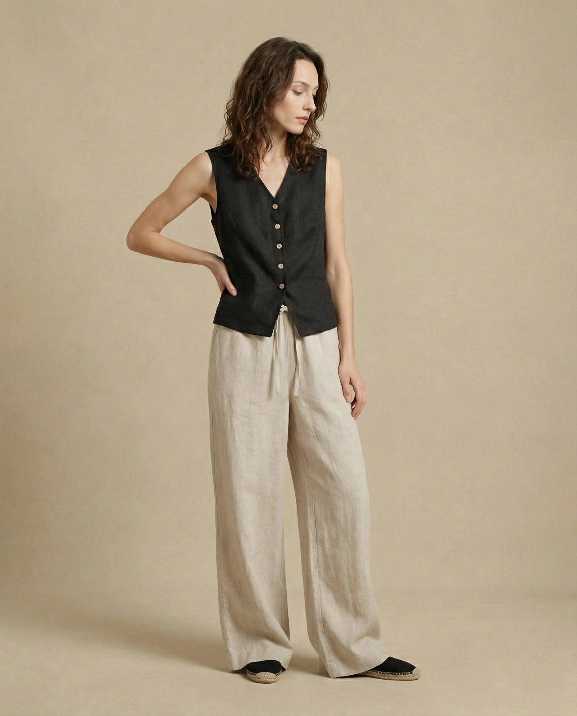 veste_sans_manche_en_lin_femme_noir