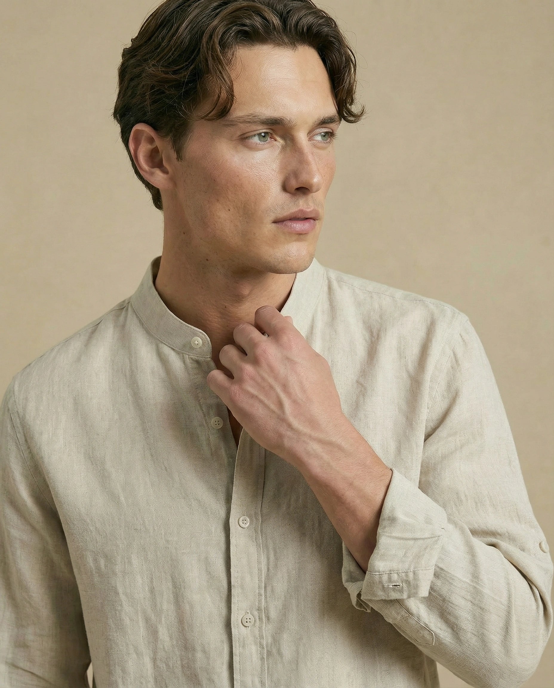 Chemise en lin homme col mao beige ete