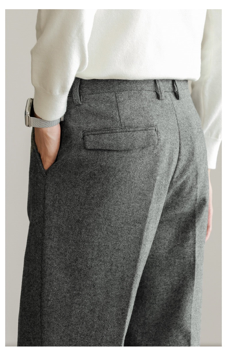 Wool buttoned pants