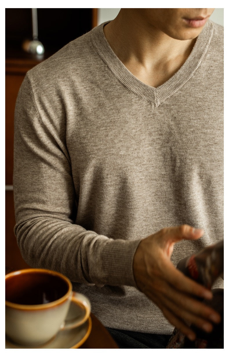 Slim V-neck sweater