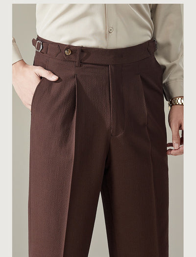 Pointed buttoned pleated pants